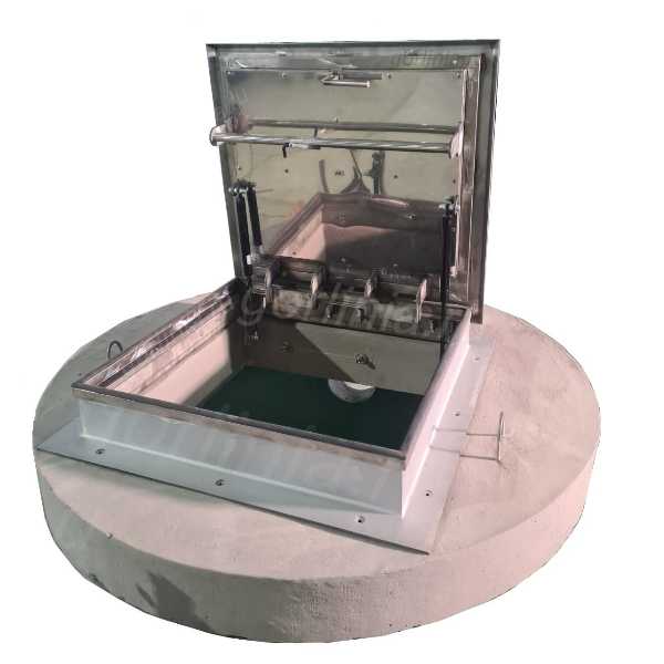 Люки технологические Лаз-Н из нержавеющей стали - открытая крышка